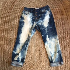 Bleached jeans (made wells)